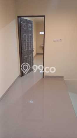 BEST LOCATION! Rumah di Lippo Cikarang, Akses ke Tol, 4 KT, Luas 161m2m² LB 230m2m² BEST LOCATION! Rumah di Lippo Cikarang, Akses ke Tol, 4 KT, Luas 161m2m² LB 230m2m²