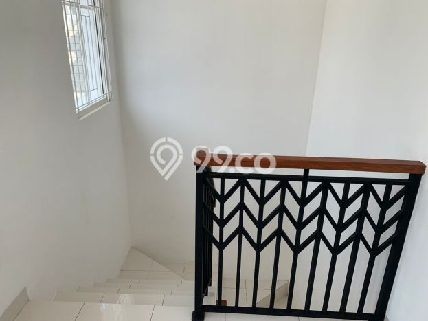 Disewakan Segera Rumah Kondisi Baik di Area Lippo Cikarang, Cikarang Disewakan Segera Rumah Kondisi Baik di Area Lippo Cikarang, Cikarang
