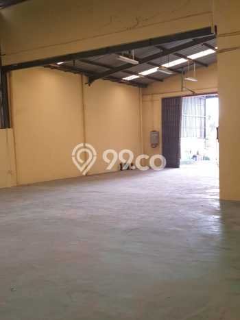 Gudang Lokasi Bisnis Kawasan , Luas 420m2m², Akses Strategis Gudang Lokasi Bisnis Kawasan , Luas 420m2m², Akses Strategis