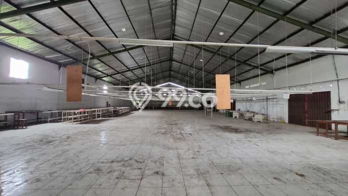 FOR SALE! Gudang di Kalikotes Klaten, LT 2000m2, LB 900m2 FOR SALE! Gudang di Kalikotes Klaten, LT 2000m2, LB 900m2