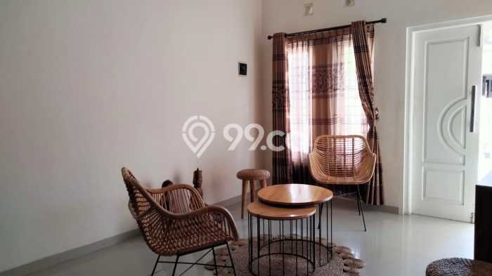 DIJUAL CEPAT! Rumah Asri area , Sleman, LT 120m2m² LB 220m2m² Bisa Nego! DIJUAL CEPAT! Rumah Asri area , Sleman, LT 120m2m² LB 220m2m² Bisa Nego!