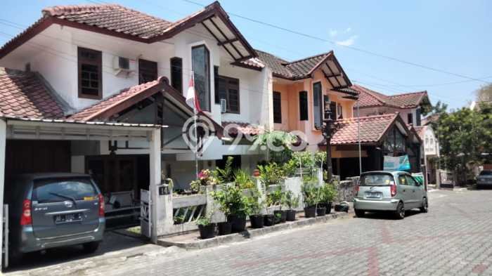 Rumah Strategis Modern Lb 135m2 di Depok, Sleman Rumah Strategis Modern Lb 135m2 di Depok, Sleman