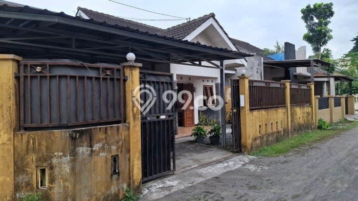 Dijual Rumah Strategis Bagus Punya 4 KT di Kalasan Sleman SHM Dijual Rumah Strategis Bagus Punya 4 KT di Kalasan Sleman SHM