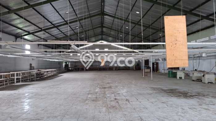 FOR SALE! Gudang di Kalikotes Klaten, LT 2000m2, LB 900m2 FOR SALE! Gudang di Kalikotes Klaten, LT 2000m2, LB 900m2