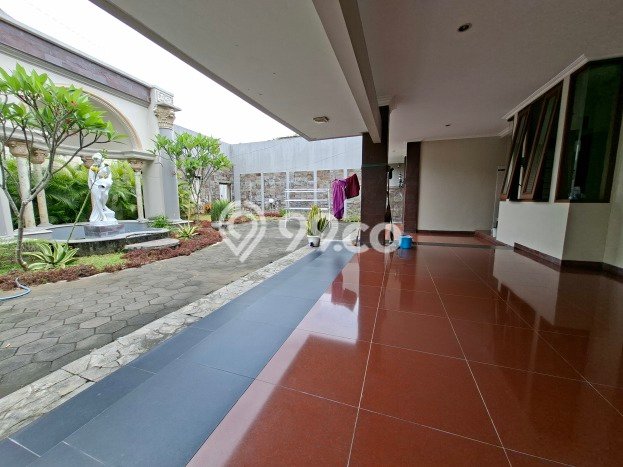 Rumah Eksklusif Dijual LT 800m2 di Ngaglik, Sleman Rumah Eksklusif Dijual LT 800m2 di Ngaglik, Sleman