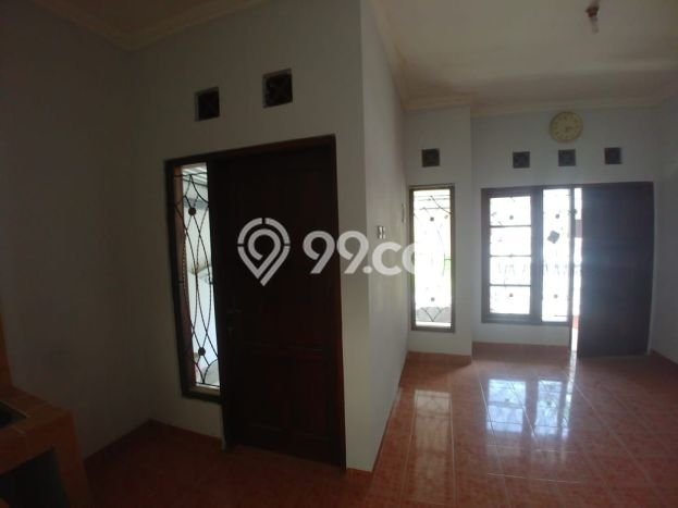 HARGA SPECIAL! Rumah Strategis lokasi Depok, Luas 85m² LB 42m² HARGA SPECIAL! Rumah Strategis lokasi Depok, Luas 85m² LB 42m²