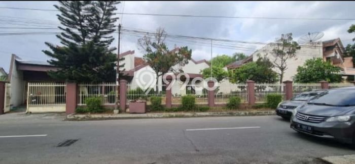 Hunian Mewah Dijual LT 1140m2 di Gondokusuman, Yogyakarta Hunian Mewah Dijual LT 1140m2 di Gondokusuman, Yogyakarta