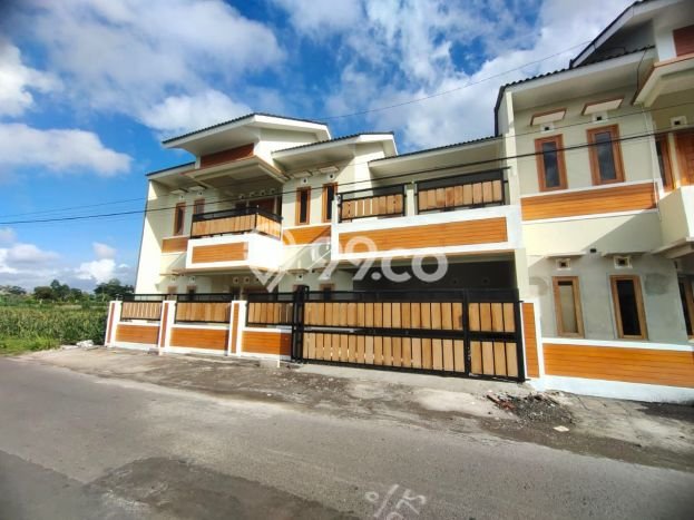 Dijual Rumah Eksklusif 4 KT di Maguwoharjo, Yogyakarta Dijual Rumah Eksklusif 4 KT di Maguwoharjo, Yogyakarta