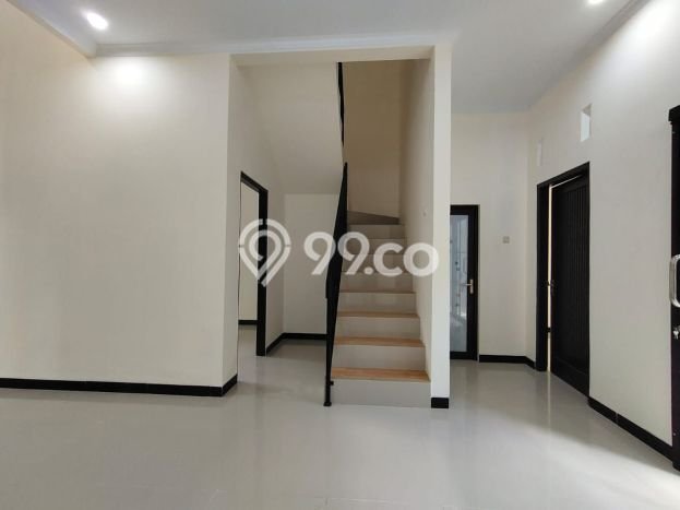Rumah Luas Asri 5 KT Siap Huni di Maguwoharjo Yogyakarta Rumah Luas Asri 5 KT Siap Huni di Maguwoharjo Yogyakarta