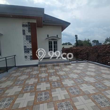 PROPERTI UNGGULAN! Rumah Premium di Ngaglik, LT 158m2m² LB 190m2m² PROPERTI UNGGULAN! Rumah Premium di Ngaglik, LT 158m2m² LB 190m2m²