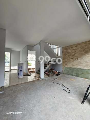 For Sale Rumah 4 Kamar Lokasi Ideal Nyaman dan Strategis di Ngaglik For Sale Rumah 4 Kamar Lokasi Ideal Nyaman dan Strategis di Ngaglik