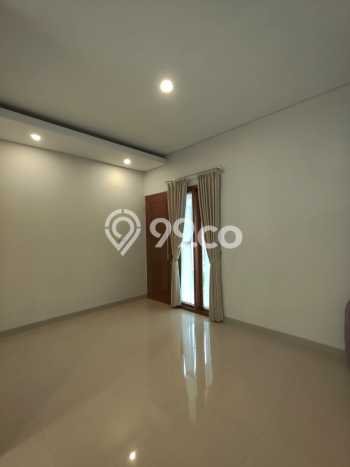 For Sale Rumah 4 Kamar Lokasi Ideal Nyaman dan Strategis di Ngaglik For Sale Rumah 4 Kamar Lokasi Ideal Nyaman dan Strategis di Ngaglik