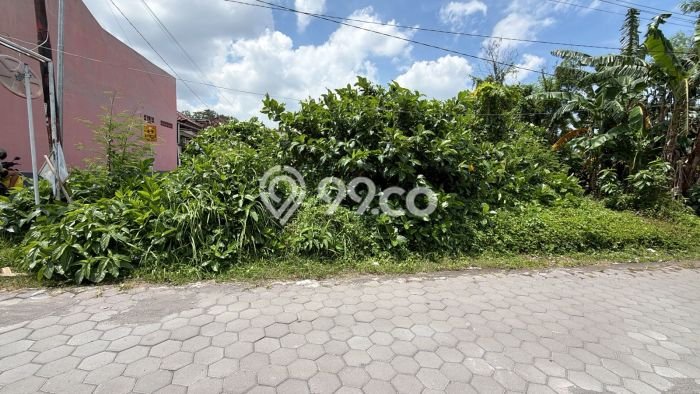 Untuk Dijual Tanah 466m2 di Maguwoharjo, Yogyakarta Untuk Dijual Tanah 466m2 di Maguwoharjo, Yogyakarta
