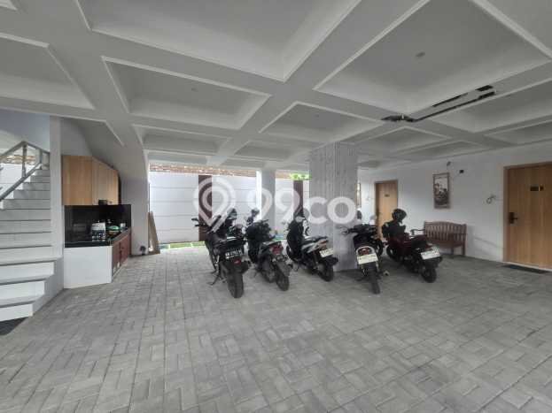 Jual Rumah Luas Elegan Dengan View Cantik di Maguwoharjo, Yogyakarta Jual Rumah Luas Elegan Dengan View Cantik di Maguwoharjo, Yogyakarta