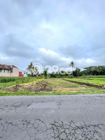 Tanah Kavling di Ngaglik Dijual dengan Luas 732m2 Tanah Kavling di Ngaglik Dijual dengan Luas 732m2