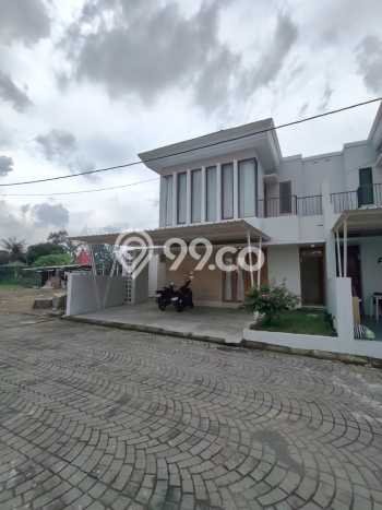 For Sale Rumah 4 Kamar Lokasi Ideal Nyaman dan Strategis di Ngaglik For Sale Rumah 4 Kamar Lokasi Ideal Nyaman dan Strategis di Ngaglik