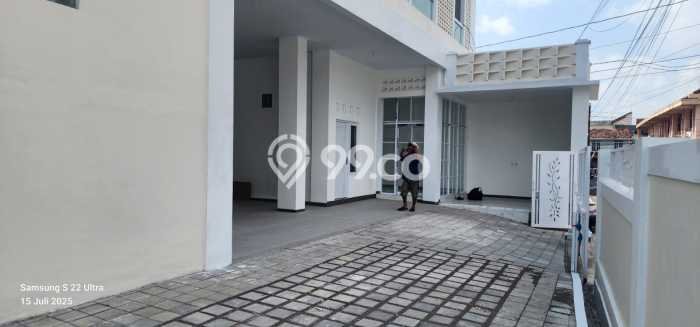Hunian Elit LB 622m2 Siap Huni Desain Elegan di Caturtunggal, Sleman Hunian Elit LB 622m2 Siap Huni Desain Elegan di Caturtunggal, Sleman