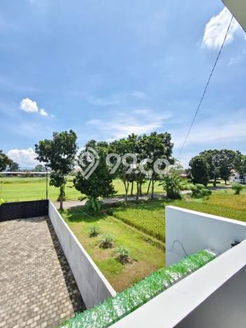 Rumah Eksklusif Siap Huni LT 512m2 di Gamping, Sleman Rumah Eksklusif Siap Huni LT 512m2 di Gamping, Sleman