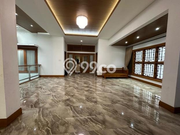 Rumah Elit LB 800m2 Siap Huni Desain Elegan di Kav DKI, Jakarta Barat Rumah Elit LB 800m2 Siap Huni Desain Elegan di Kav DKI, Jakarta Barat