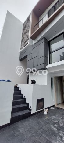 Hunian Super Mewah dengan Akses Paling Strategis di Jelambar, Jakarta Barat Hunian Super Mewah dengan Akses Paling Strategis di Jelambar, Jakarta Barat