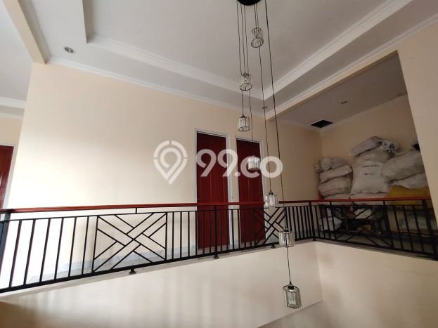 Dijual Rumah Premium dengan Fasilitas Sekitar Lengkap di Kebon Jeruk, Jakarta Barat Dijual Rumah Premium dengan Fasilitas Sekitar Lengkap di Kebon Jeruk, Jakarta Barat