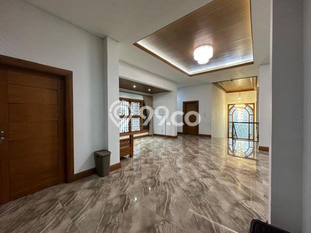 Rumah Elit LB 800m2 Siap Huni Desain Elegan di Kav DKI, Jakarta Barat Rumah Elit LB 800m2 Siap Huni Desain Elegan di Kav DKI, Jakarta Barat