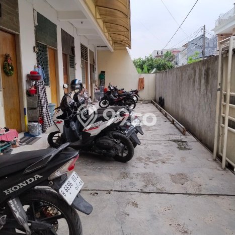Rumah Kost untuk Dijual di Grogol Punya 32 Kamar Rumah Kost untuk Dijual di Grogol Punya 32 Kamar
