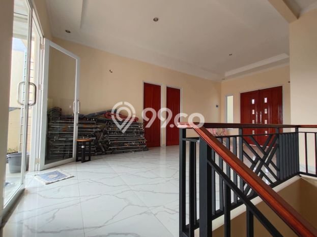Dijual Rumah Premium dengan Fasilitas Sekitar Lengkap di Kebon Jeruk, Jakarta Barat Dijual Rumah Premium dengan Fasilitas Sekitar Lengkap di Kebon Jeruk, Jakarta Barat