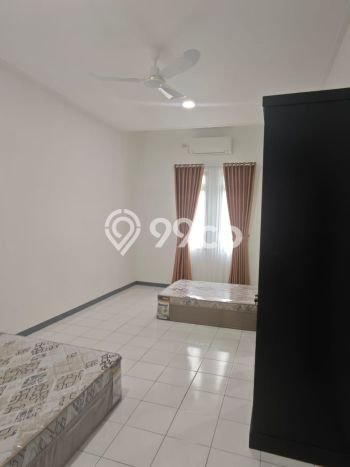 Siap Huni Rumah Mewah 4 Kamar di Kebon Jeruk Dekat ke Mana Saja Siap Huni Rumah Mewah 4 Kamar di Kebon Jeruk Dekat ke Mana Saja