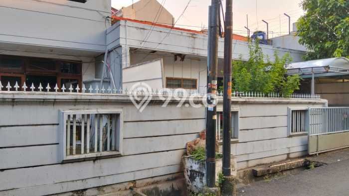 Dijual Rumah Mewah Elegan Dengan View Cantik di Tomang, Jakarta Barat Dijual Rumah Mewah Elegan Dengan View Cantik di Tomang, Jakarta Barat