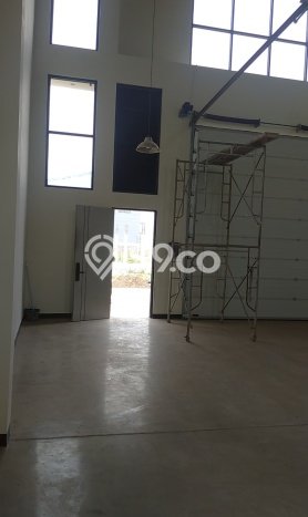Area Ramai! Gudang Dijual di Batujajar untuk Bisnis Luas Bangunan 136m2 Area Ramai! Gudang Dijual di Batujajar untuk Bisnis Luas Bangunan 136m2