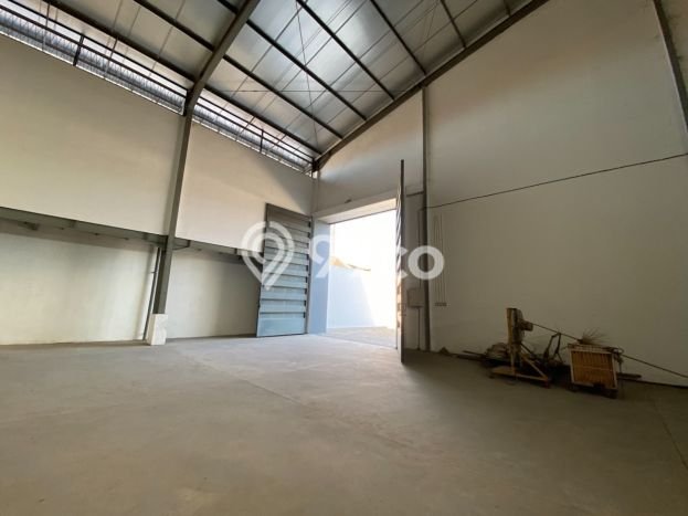 FOR SALE! Gudang di Waru Sidoarjo, LT 3016m2, LB 2051m2 FOR SALE! Gudang di Waru Sidoarjo, LT 3016m2, LB 2051m2