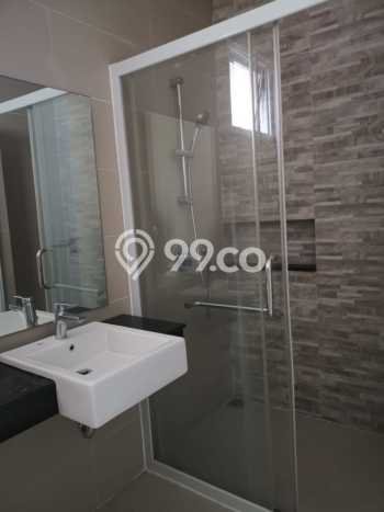 BEST LOCATION! Rumah di Kelapa Gading, Dekat Tol, 3 KM, Luas 120m² LB 168m² BEST LOCATION! Rumah di Kelapa Gading, Dekat Tol, 3 KM, Luas 120m² LB 168m²