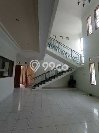 Disewakan! Rumah 5 Kamar Tidur &
2 Kamar Mandi di Pantai Indah Kapuk, Jakarta Utara Disewakan! Rumah 5 Kamar Tidur &
2 Kamar Mandi di Pantai Indah Kapuk, Jakarta Utara