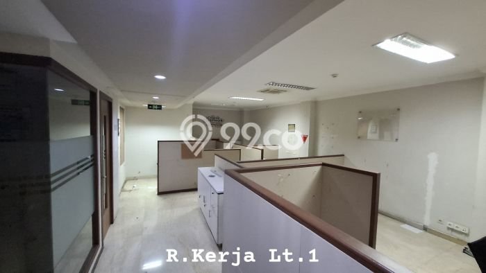 Kantor Dijual di Jakarta Selatan LT 368m2 & LB 1104m2 Lokasi Terbaik! Kantor Dijual di Jakarta Selatan LT 368m2 & LB 1104m2 Lokasi Terbaik!