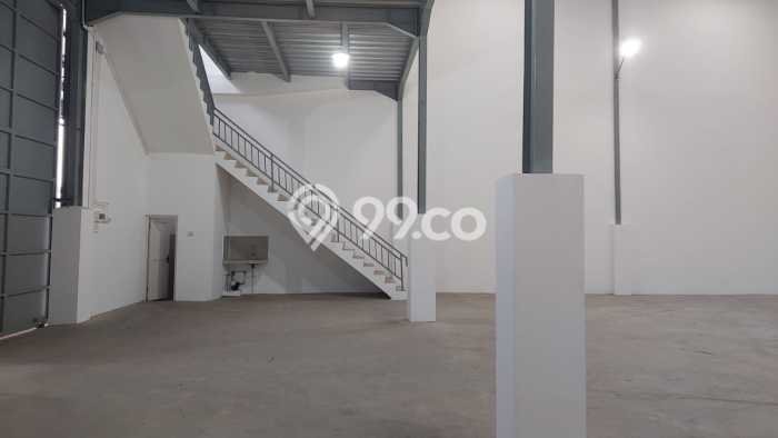 Gudang Ready di Cengkareng, Luas 450m2m², Area Komersial Gudang Ready di Cengkareng, Luas 450m2m², Area Komersial