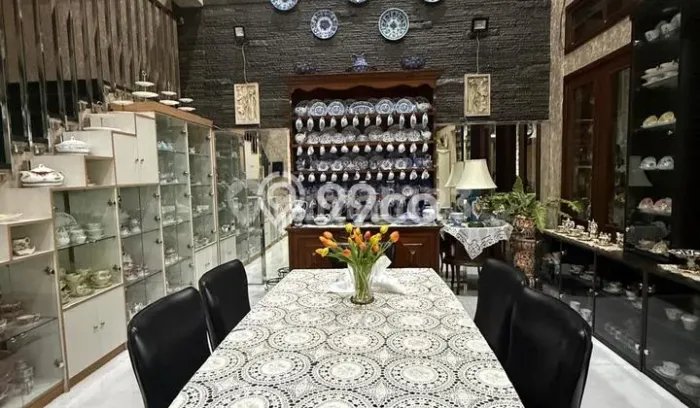 Rumah Luxury Modern Tanpa Renovasi di Kota Baru Parahyangan Bandung Rumah Luxury Modern Tanpa Renovasi di Kota Baru Parahyangan Bandung