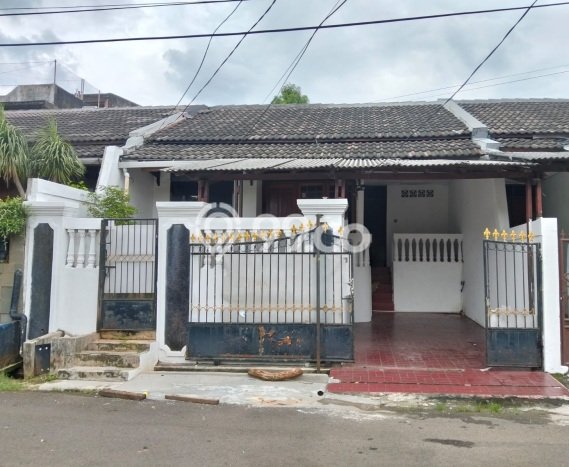 Rumah Modern Cantik 2 KT Bisa Langsung Pindah di Ciputat Rumah Modern Cantik 2 KT Bisa Langsung Pindah di Ciputat