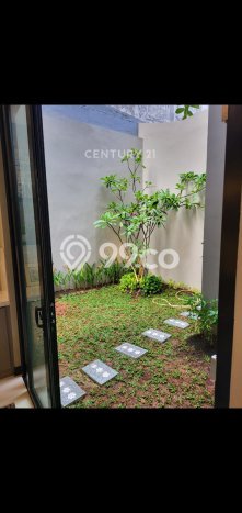 Rumah Luxury Modern Tanpa Renovasi di BSD City Tangerang Rumah Luxury Modern Tanpa Renovasi di BSD City Tangerang
