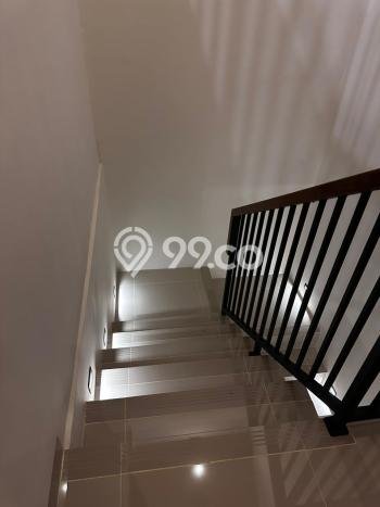 Rumah Elit Modern Siap Huni di Lippo Karawaci Tangerang Rumah Elit Modern Siap Huni di Lippo Karawaci Tangerang