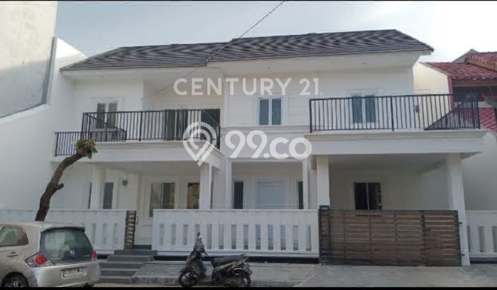 Jual Rumah Luas Elegan Dengan View Cantik di BSD City, Tangerang Jual Rumah Luas Elegan Dengan View Cantik di BSD City, Tangerang