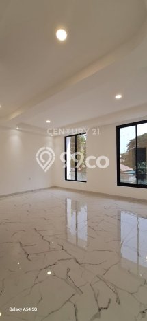 Rumah Elit Modern Tanpa Renovasi di Lippo Karawaci Tangerang Rumah Elit Modern Tanpa Renovasi di Lippo Karawaci Tangerang