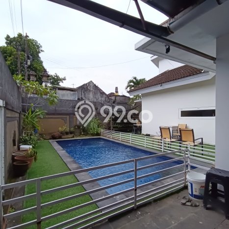 Vila di , Dimensi 250m2m², Akses ke fasilitas publik Vila di , Dimensi 250m2m², Akses ke fasilitas publik