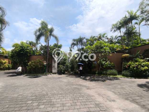 Kavling Tanah untuk Dijual di Seminyak, Badung, Luas 1810m2 Kavling Tanah untuk Dijual di Seminyak, Badung, Luas 1810m2