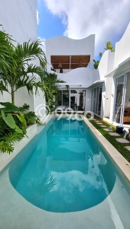 Vila di , Luas 300m2m², Posisi Strategis Vila di , Luas 300m2m², Posisi Strategis
