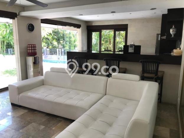 Vila Premium Kawasan , Luas 295m2m², Area Asri Vila Premium Kawasan , Luas 295m2m², Area Asri