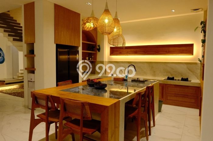 KESEMPATAN EMAS! Vila Kawasan , Luas 425m2m², Lokasi Elite dengan keamanan terjamin KESEMPATAN EMAS! Vila Kawasan , Luas 425m2m², Lokasi Elite dengan keamanan terjamin