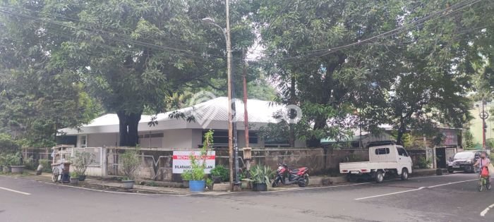 Rumah Mewah Dijual LT 1000m2 di Cempaka Putih, Jakarta Pusat Rumah Mewah Dijual LT 1000m2 di Cempaka Putih, Jakarta Pusat
