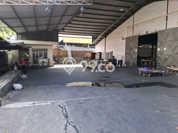 Unit Gudang Dijual di Jakarta Utara LT 3670m2 & LB 1890m2 Unit Gudang Dijual di Jakarta Utara LT 3670m2 & LB 1890m2