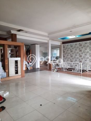 Rumah Luxury Modern Siap Huni di Bojong Sari Depok Rumah Luxury Modern Siap Huni di Bojong Sari Depok